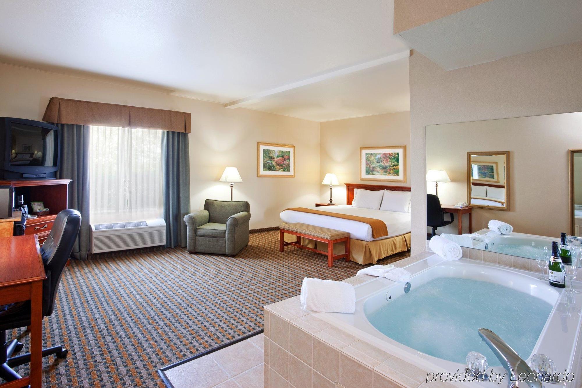 Holiday Inn Express Hotel & Suites Columbus Southeast Groveport, An Ihg Hotel Ruang foto